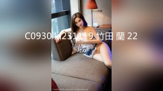 海角母子乱伦大神操了39岁大屁股妈妈??牙签屌小哥给妈妈逼毛剃了，修剪成了自己喜欢的样子操逼