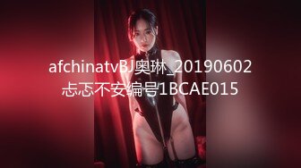 KTV女厕偷拍好身材的美女 B可真黑