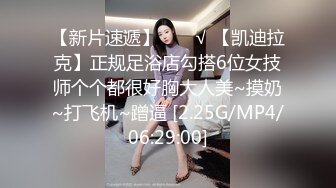 骚气女友卖力口活，技术了得直接口爆