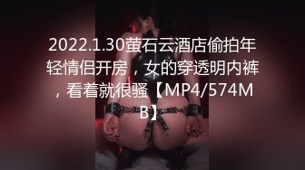 炸裂！出道即巅峰，新手露出界天花板苗条女神【tomm】毫无底线人前街道景区露出，协同闺蜜下乡裸体采风 (1)