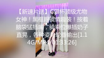 快手网红 张小莫 与自己小10岁的女友不雅视频流出 直播间就敢给网友看逼 尺度真大！